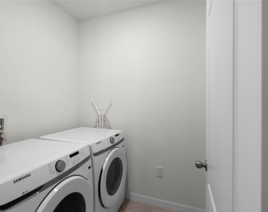 1340 Daisy Fiel Dr - Photo Thumbnail 18