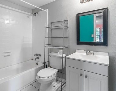 2201 Dolarway Street - Photo Thumbnail 10