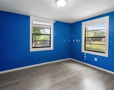 2201 Dolarway Street - Photo Thumbnail 14
