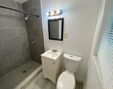 49 Orange Park Boulevard - Photo Thumbnail 7