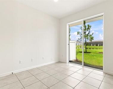 865 Spring Palms Loop - Photo Thumbnail 12
