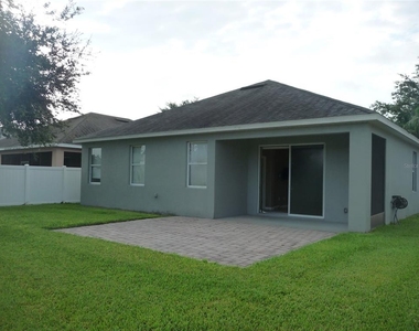 14256 Queenside Street - Photo Thumbnail 2