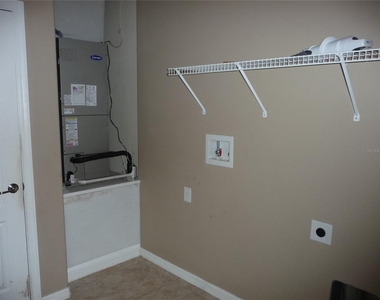 14256 Queenside Street - Photo Thumbnail 12