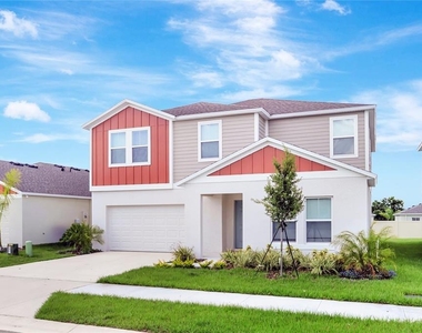 2405 Oakwood Lane - Photo Thumbnail 3