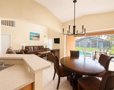 137 Rosso Drive - Photo Thumbnail 3