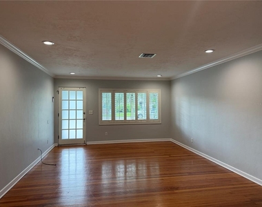 1627 Orange Avenue - Photo Thumbnail 2