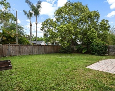 1627 Orange Avenue - Photo Thumbnail 3