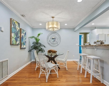 1627 Orange Avenue - Photo Thumbnail 24