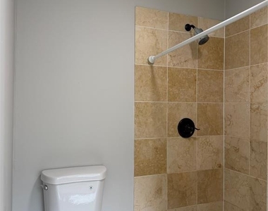 1627 Orange Avenue - Photo Thumbnail 15