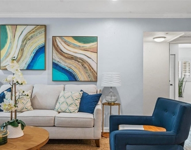 1627 Orange Avenue - Photo Thumbnail 29