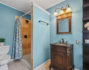 1627 Orange Avenue - Photo Thumbnail 14