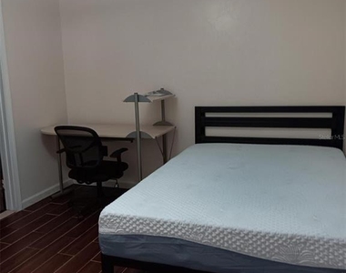 4000 Sw 23rd Street - Photo Thumbnail 4