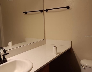 4000 Sw 23rd Street - Photo Thumbnail 2