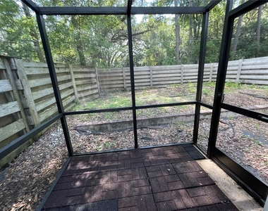 4524 Sw 46th Drive - Photo Thumbnail 8
