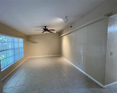 4524 Sw 46th Drive - Photo Thumbnail 1