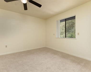 83 Se 16th Avenue - Photo Thumbnail 10