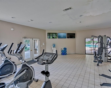 83 Se 16th Avenue - Photo Thumbnail 22