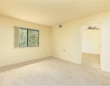 83 Se 16th Avenue - Photo Thumbnail 9