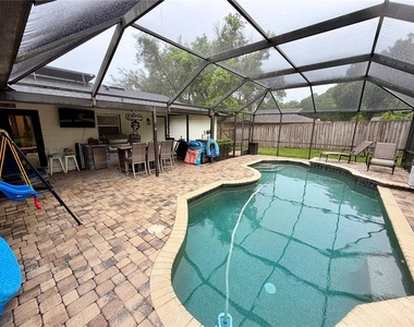 1105 Doris Street - Photo Thumbnail 22