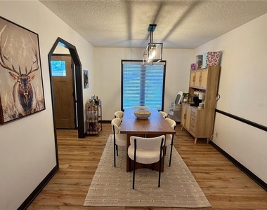 1105 Doris Street - Photo Thumbnail 8