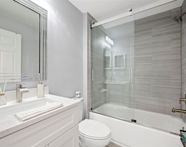 2098 Como Street - Photo Thumbnail 22