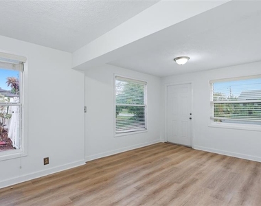 1329 Nantucket Road - Photo Thumbnail 25