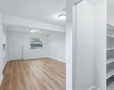 1329 Nantucket Road - Photo Thumbnail 26