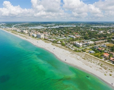 1329 Nantucket Road - Photo Thumbnail 43