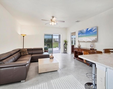 3293 Hilltop Circle - Photo Thumbnail 6