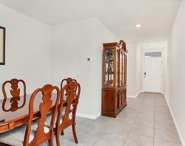 3293 Hilltop Circle - Photo Thumbnail 7