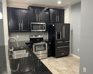 6445 Baytown Drive - Photo Thumbnail 4