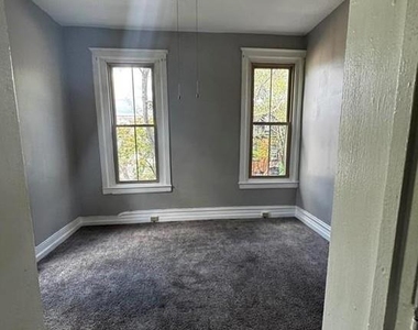 801 Chew Street - Photo Thumbnail 1