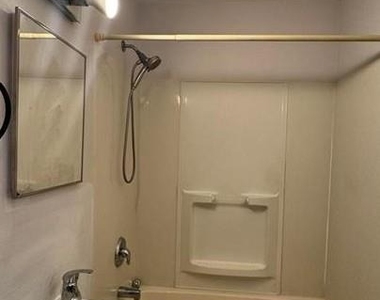 801 Chew Street - Photo Thumbnail 8