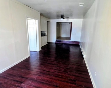 223 N Fountain Street - Photo Thumbnail 1