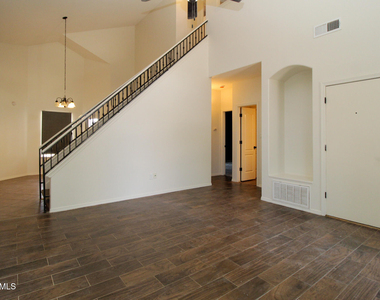 2210 Hannah Leigh Street - Photo Thumbnail 2