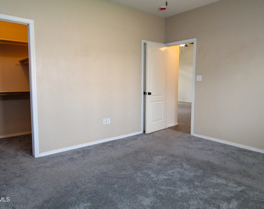 2210 Hannah Leigh Street - Photo Thumbnail 16
