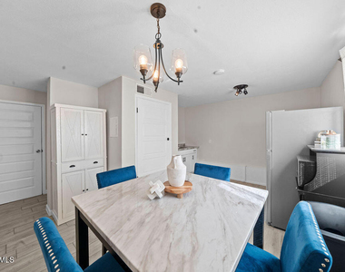 7441 Alameda Avenue - Photo Thumbnail 7