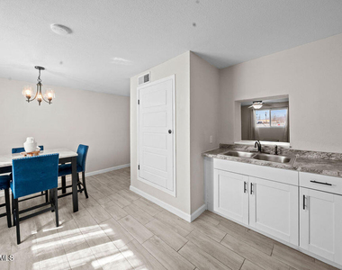 7441 Alameda Avenue - Photo Thumbnail 9