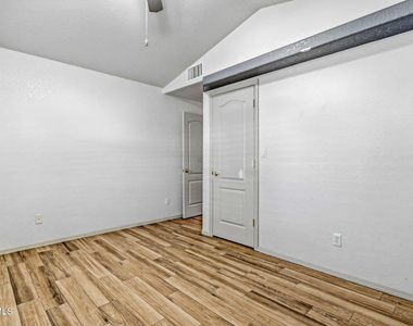 6141 Loma De Cristo Drive - Photo Thumbnail 34