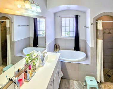 683 Codford Drive - Photo Thumbnail 17