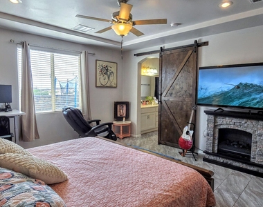 683 Codford Drive - Photo Thumbnail 3