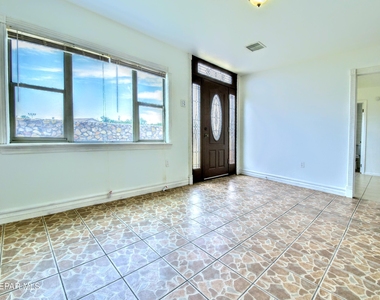 753 N Carolina Drive - Photo Thumbnail 12