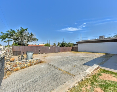 753 N Carolina Drive - Photo Thumbnail 32
