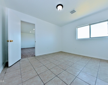 753 N Carolina Drive - Photo Thumbnail 21