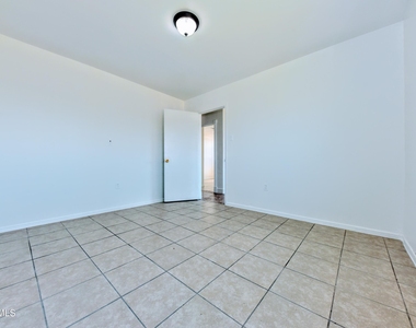 753 N Carolina Drive - Photo Thumbnail 20