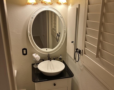 3518 Breckenridge Drive - Photo Thumbnail 9