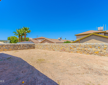 12833 Tierra Pueblo Drive - Photo Thumbnail 20