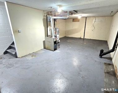 274 Bellevue Street - Photo Thumbnail 12