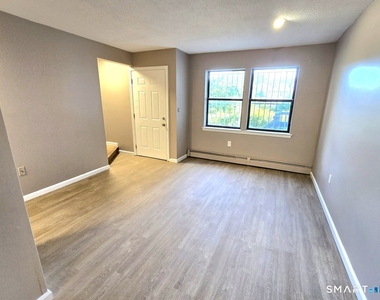 274 Bellevue Street - Photo Thumbnail 5