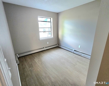 274 Bellevue Street - Photo Thumbnail 8